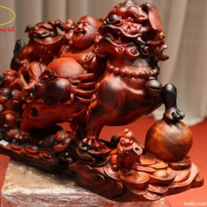 Tượng Di Lặc Ngự Nghê Gỗ Trắc