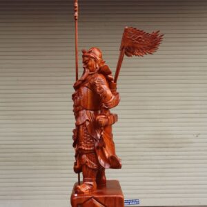 Tượng Quan Công Đeo Cờ Hiệu 100