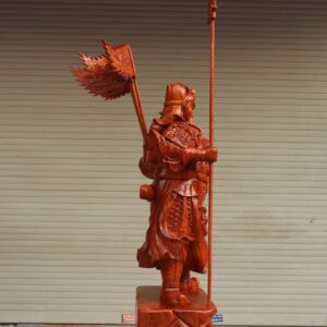 Tượng Quan Công Đeo Cờ Hiệu 100