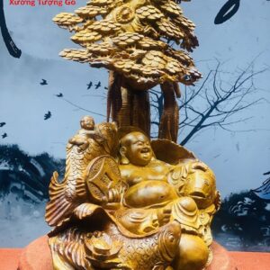 Di Lặc cá chép ngồi cây tùng hương ta.