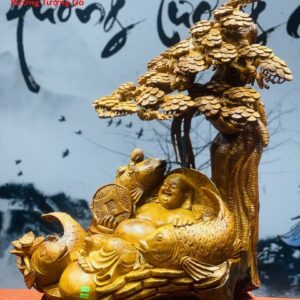 Di Lặc cá chép ngồi cây tùng hương ta.