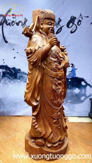 Tượng thần tài gỗ hương.