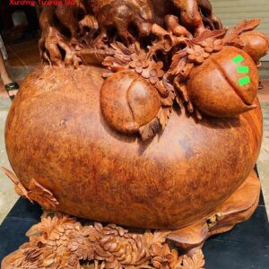 Bình Mai nu hương.