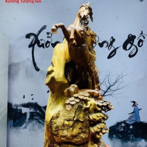 Nhất mã phi thiên gỗ hương ta.