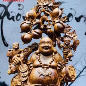 Di Lặc ngũ tiểu vác đào.