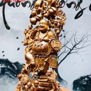 Di Lặc ngũ tiểu vác đào.