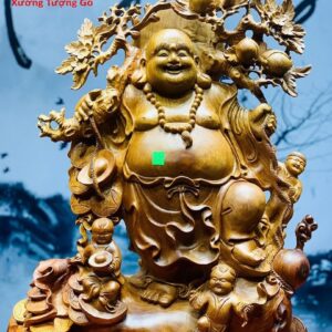 Di lặc tam tiểu vác đào đứng bao tiền.