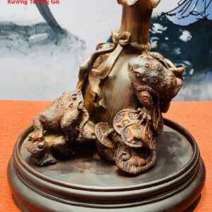 Tam cóc chấn chum gỗ xưa