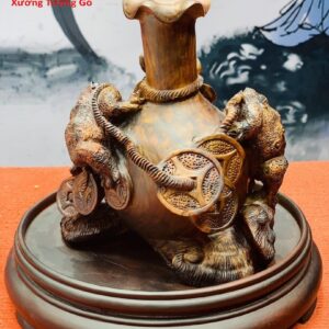 Tam cóc chấn chum gỗ xưa