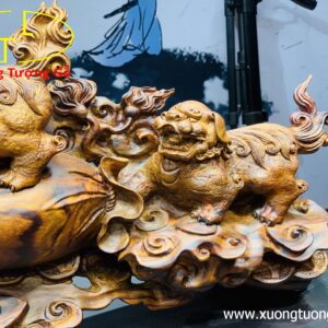 Cầu tam nghê gỗ sưa.