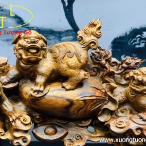 Cầu tam nghê gỗ sưa.