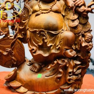 Di lặc nhị tiểu vác đào đứng bao tiền gỗ hương ta.
