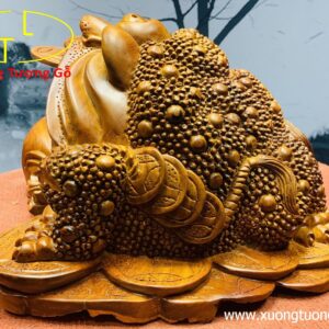 Thiềm thừ trấn bao tiền gỗ hương.