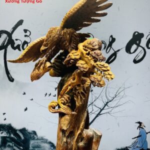 Đại bàng săn mồi gỗ hương