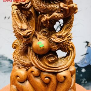 Quan công ngự tam long hương đá.