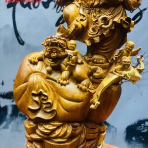 Di Lặc ngũ phúc vác cành đào gỗ hương ta.
