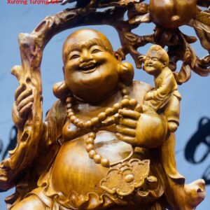 Di Lặc ngũ phúc vác cành đào gỗ hương ta.