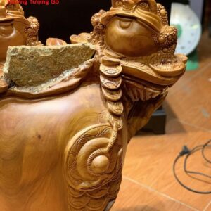 Tam cóc chấn chum tiền gỗ hương.