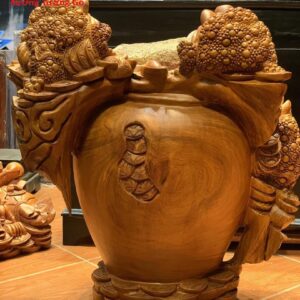 Tam cóc chấn chum tiền gỗ hương.