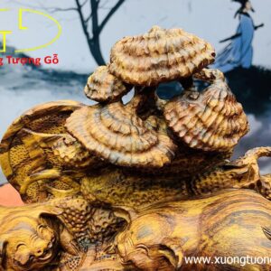 Cặp heo gỗ sưa.