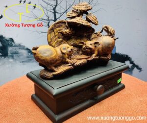 Cặp heo gỗ sưa.