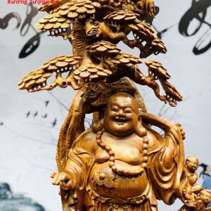 Di Lặc nhị tiểu gánh gậy như ý đứng tùng gỗ hương ta.