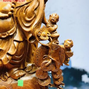 Di Lặc nhị tiểu gánh gậy như ý đứng tùng gỗ hương ta.