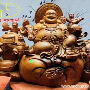Di Lặc ngũ tiểu ngồi bao tiền gỗ hương.