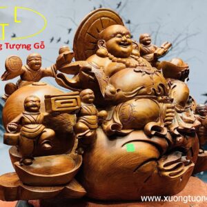 Di Lặc ngũ tiểu ngồi bao tiền gỗ hương.