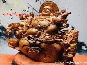 Di Lặc ngũ tiểu ngồi bao tiền gỗ hương.