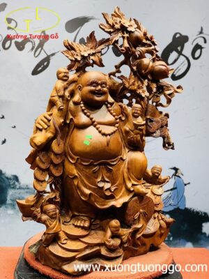 Di Lặc ngũ tiểu vác đào hương ta.