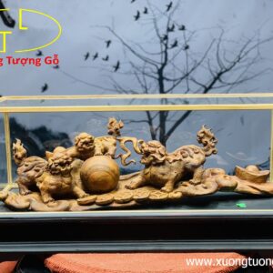 Tam nghê gỗ sưa.