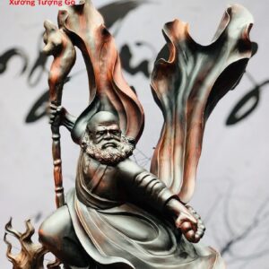 Đạt Ma múa võ đứng rồng gỗ trắc đỏ đen.