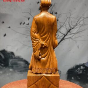Tượng Khổng Minh gỗ hương.