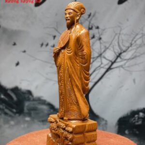 Tượng Khổng Minh gỗ hương.