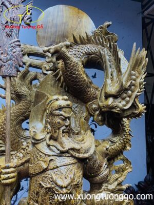 Quan công ngự tam long mun đuôi công.