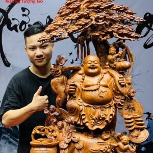 Di Lặc ngũ tiểu gánh gậy như ý đứng tùng gỗ hương ta.