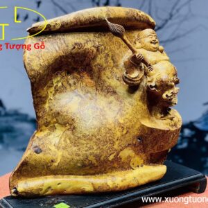 Di lặc cuốn thư nu hương.