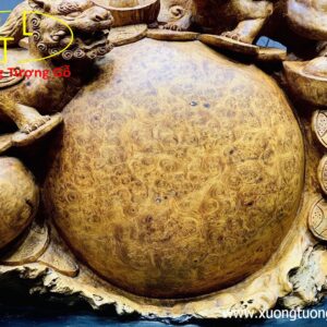 Tỳ Hưu vờn ngọc nu hương.