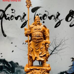 Quan công cầm đao gỗ hương.