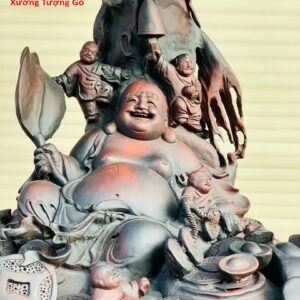 Di Lặc ngồi tùng trắc