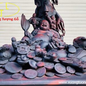 Di Lặc ngồi tùng trắc