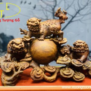 Tam nghê trấn ngọc