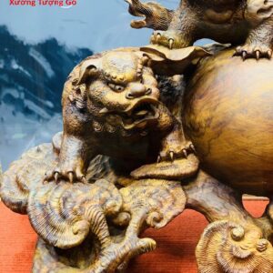 Tam nghê trấn ngọc