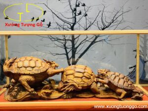 Gia đình long quy gỗ sưa