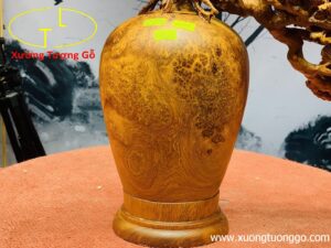 Bình tùng nu hương
