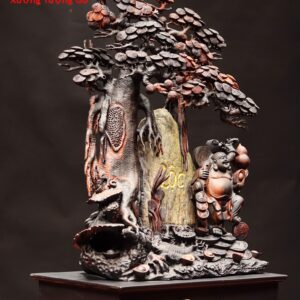 Di Lặc cây tùng trắc