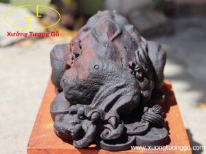 Tượng Thiềm thừ gỗ trắc