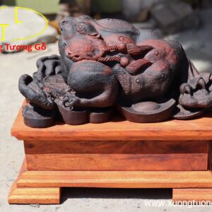 Tượng Thiềm thừ gỗ trắc