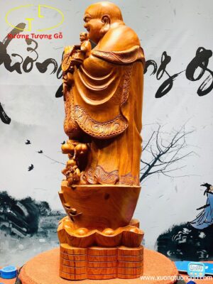 Di Lặc chúc phúc cao 1m.
